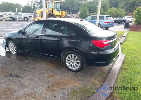 2013 Chrysler 200 Touring из США, поврежденный, VIN 1C3CCBBB5DN600590